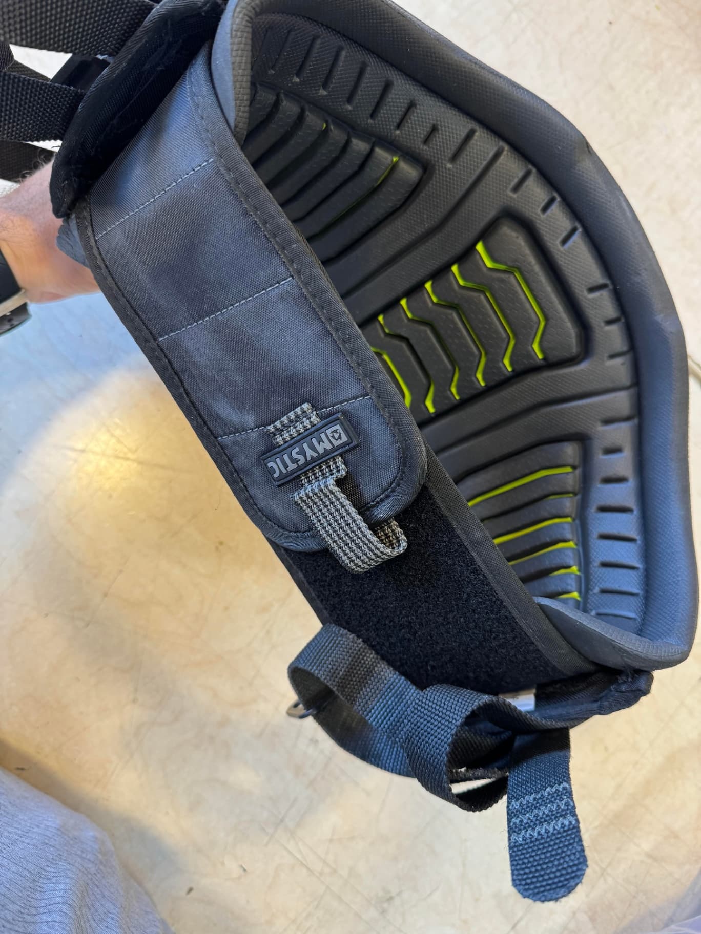 Mystic Harness Stealth 1