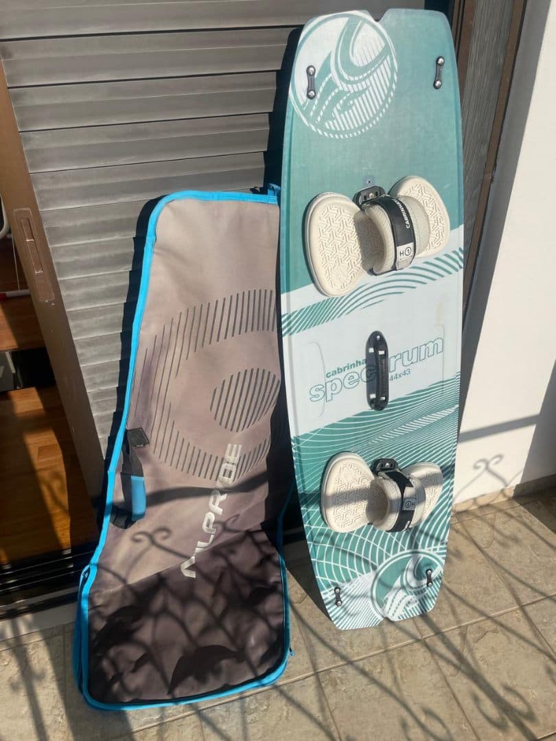 Two Kite sets, light use, good prices 8